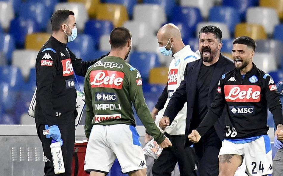  那不勒斯客场惨败升班马，主帅赛后暗示将变阵  