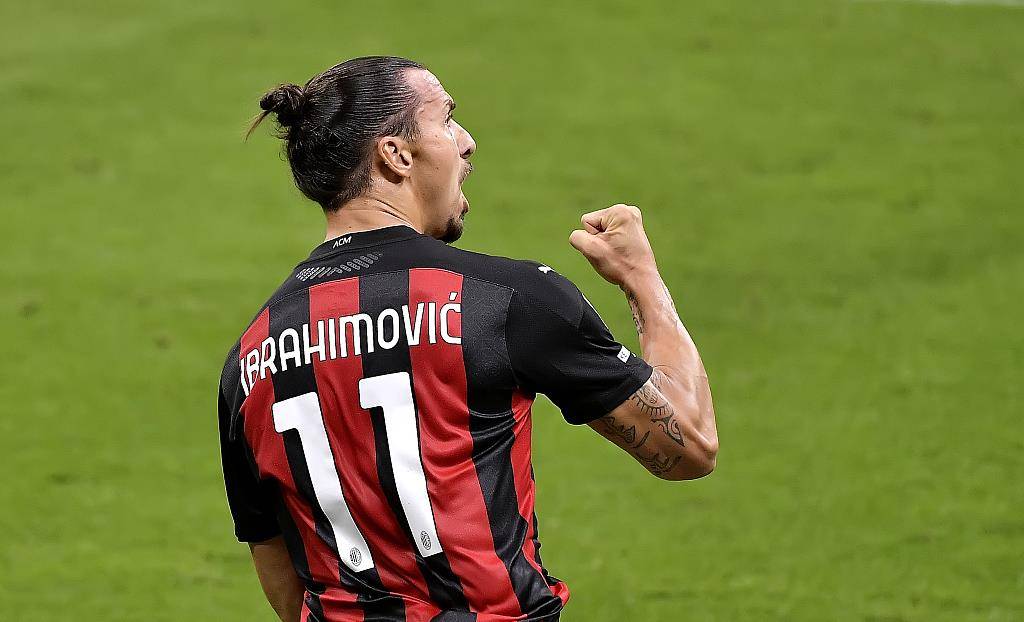  伊布复出梅开二度助AC米兰绝平争冠对手  